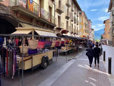 Parades al carrer Major de la Seu d'Urgell (Foto: arxiu)