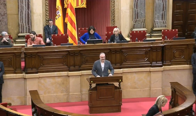 Intervenció de Jordi Fàbrega al Parlament, aquest dijous (Imatge: Parlament de Catalunya)