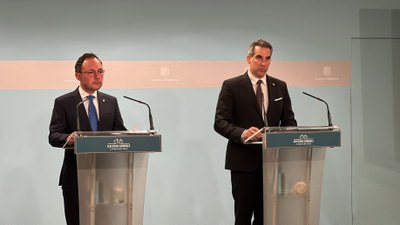 El cap de govern d'Andorra en funcions, Xavier Espot, compareixent amb el ministre portaveu, Cèsar Marquina, per donar els resultats de les eleccions generals (Foto: ACN)