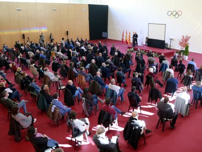 Pla general del Palau d'Esports de Vielha durant la conferència que s'ha fet a favor dels Jocs d'Hivern 2030