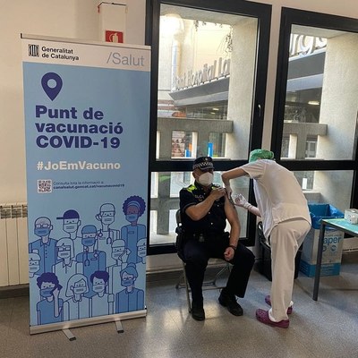 Vacunació d'agents de la Policia Municipal de la Seu (Foto: Ajuntament de la Seu)