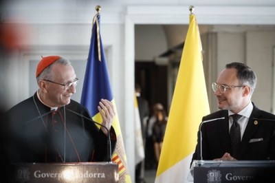 Pietro Parolin conversa amb Xavier Espot aquest divendres, diada de Meritxell (Foto: Govern d'Andorra)