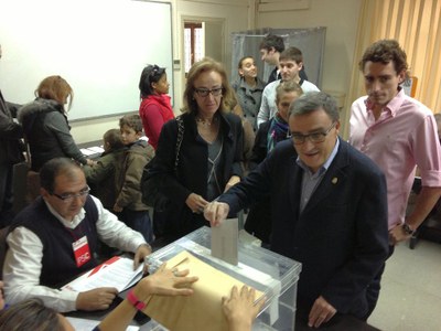 Eleccions 25N - Angel Ros Votant