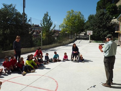 Alliberament d'un xoriguer a l'Escola de Castellciutat 
