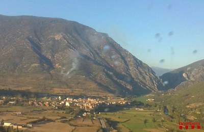 Incendi a Organyà (Foto: Bombers)