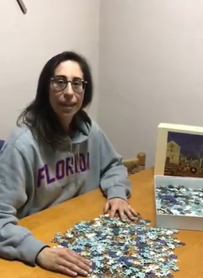 Georgina Bahi, a punt per construir un puzle a casa seva (@geobahi)