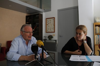 El president comarcal, Jesús Fierro, i la gerent del GAL, Mireia Font (Foto: ACN)