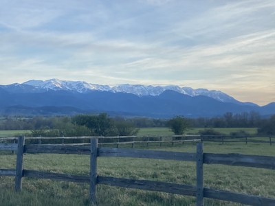 El municipi de Fontanals de Cerdanya, amb el Cadí al fons (Foto: RàdioSeu/arxiu)