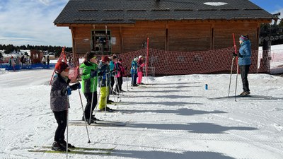 Els escolars de la Seu han fet les primeres sessions d'esquí de fons a Font-romeu (Foto: ACN)