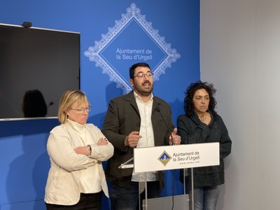 Roda de premsa de Marian Lamolla, Francesc Viaplana i Núria Tomàs (ERC) per valorar el projecte de pressupost 2024 de l'Ajuntament de la Seu