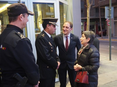 Teresa Cunillera i José Crespín a la Comissaria de Policia de la Seu, en una visita el 7 de febrer de 2019