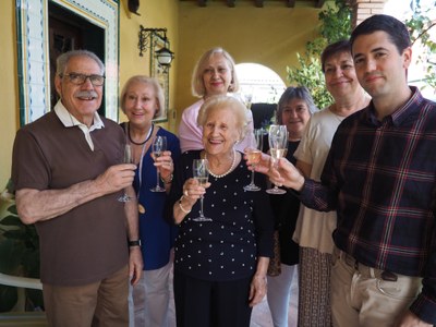 Felicitació a Maria Farràs pels seus 102 anys
