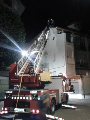 Foc al passeig Joan Brudieu 08.2013