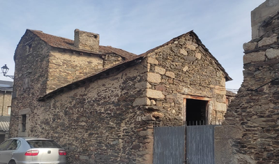 Edifici de Cal Forner de Guils de Cerdanya