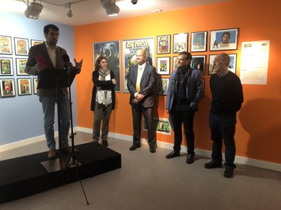 Inauguració de l'exposició 'Herois i superherois' (Foto: Ajuntament de la Seu)