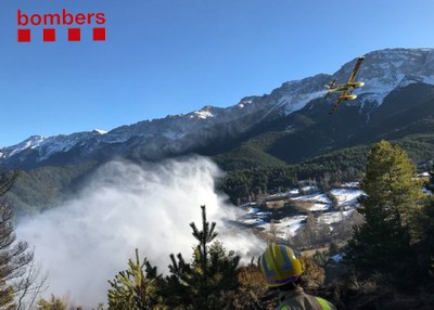 Extinció d'un incendi al Querforadat (Bombers Generalitat)
