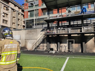 Incendi a l'estructura de retransmissions de l'Estadi Nacional d'Andorra (Foto: Govern d'Andorra)