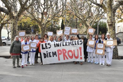 Concentració d'infermeres de la Fundació Sant Hospital de la Seu d'Urgell 