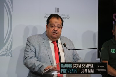 El conseller d'Interior, Joan Ignasi Elena, en roda de premsa des de la seu del departament (Foto: ACN)