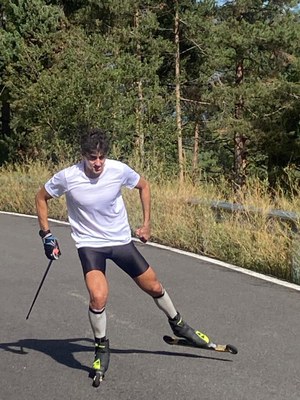 Irineu Esteve ha reprès els entrenaments de rollerski (Foto: FAE)