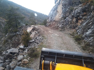 Treballs de reparació de la pista forestal de Puigforniu a Tornafort (DARP) 