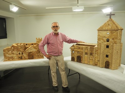 Jaume Vílchez exposa a la Seu d'Urgell les seves construccions amb suro