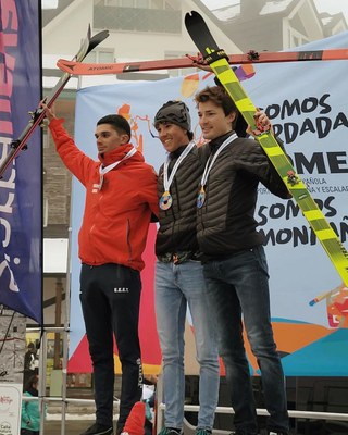 Albert Pérez i Jordi Alís, al podi de la cursa individual del Campionat d'Espanya d'esquí de Muntanya (Foto: FEEC)