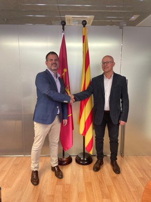Ricard Pérez passa el relleu a Josep Castells a la Delegació del Govern a l'Alt Pirineu i Aran (@altpirineuaran)