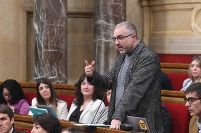 Jordi Fàbrega, en una intervenció al Parlament (Foto: JxCat)