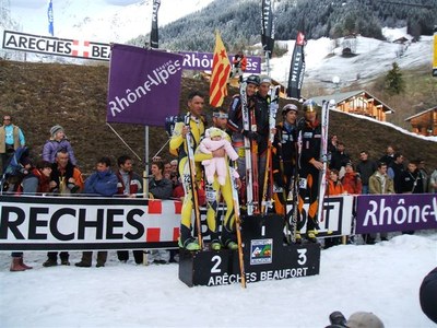 Kilian Jornet, al podi de la Pierra Menta (Foto: Feliu Izard)
