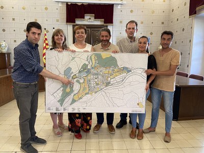 L'equip de govern de l'Ajuntament de la Seu presenta les novetats de la futura residència de gent gran