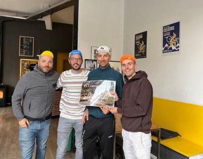 Presentació de la Camins de Llet i la Bicianciana, al Vélo Cafè