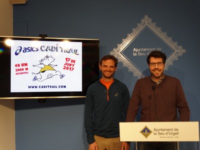 Albert Batalla i Albert Vilana, en la presentació de la Cadí Trail 2017 (Foto: Ajuntament de la Seu)