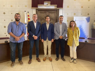 Joan Talarn i Joan Barrera, acompanyats d'Agustí Jiménez i Francesc Viaplana, a la reunió que han mantingut a l'Ajuntament de la Seu 
