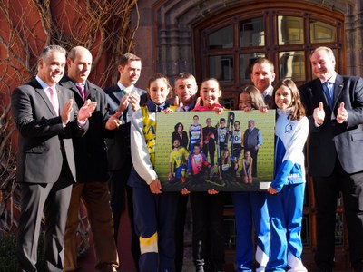 Obsequi de les entitats i clubs a la Cooperativa Cadí