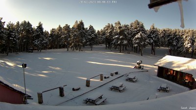 L'estació de Sant Joan de l'Erm, des del Refugi de la Basseta, aquest divendres al matí (Foto: Tot Nòrdic)