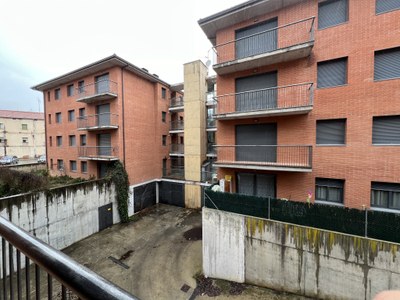 Blocs d'habitatges de la Pobla de Segur que la Generalitat ha comprat a la SAREB (Foto: ACN)