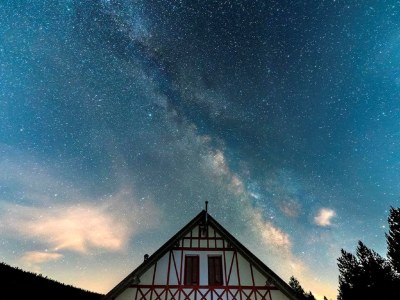 Cel nocturn al Refugi de Comes de Rubió, al Parc Natural de l'Alt Pirineu