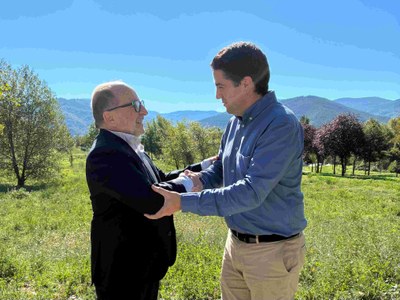 L'alcalde urgellenc, Joan Barrera, es reuneix amb el director general de Drets Culturals, Creació i Biblioteques, Xavier Fina, per tractar el futur dels equipaments culturals del municipi (Foto: Ajuntament de la Seu d'Urgell)