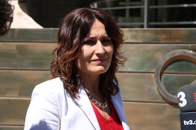 Laura Vilagrà atén els mitjans abans de l'acte organitzat avui pel COE, amb presència del president del COI Thomas Bach (Foto: ACN)