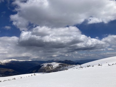 El sector d'Alabaus de La Molina, amb la vall de Ribes al fons