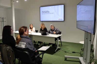 Presentació del simulacre de risc químic previst pel 21 de maig, entre d'altres poblacions, a Les i a Puig-reig (Foto: ACN)