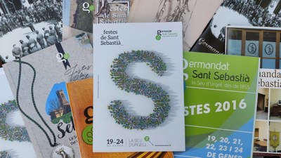Cartells de les festes de Sant Sebastià (Foto d'arxiu/FS)