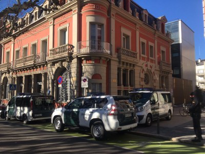 Escorcoll de la Guàrdia Civil al Consell Comarcal de l'Alt Urgell