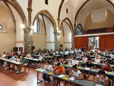 Inici de les proves de selectivitat a la Sala de Sant Domènec, a la Seu d'Urgell