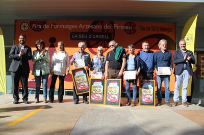 Homenatge als formatgers que porten més edicions essent presents a la Fira de Formatges Artesans del Pirineu (Foto: Ajuntament de la Seu d'Urgell)