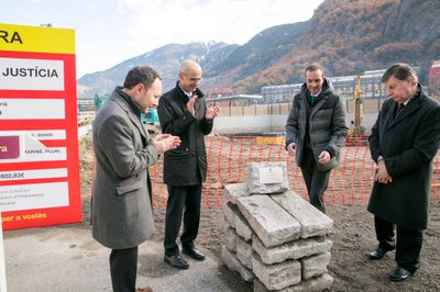 Primera pedra per a la construcció de la Seu de la Justícia a Andorra (Foto: Govern d'Andorra)