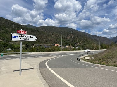 Cruïlla d'Anserall de la N-145 cap a Andorra