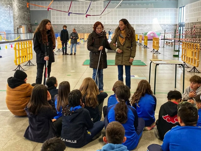Activitat de sensibilització per a escolars de la Seu pel Dia Internacional de les Persones amb Discapacitat (Foto: Integra Pirineus)