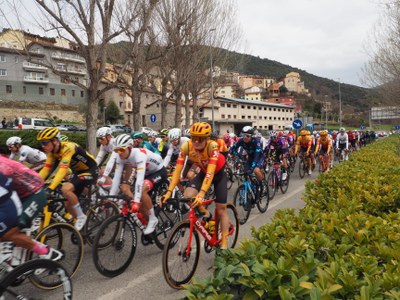 Inici de la quarta etapa de la Volta a Catalunya 2022, a la Seu d'Urgell